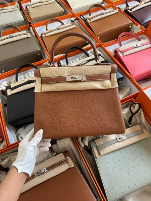 mmexport1729587431749-1 Hermes CK37 Gold Togo Leather Kelly 28CM Women’s Bag Silver Hardware