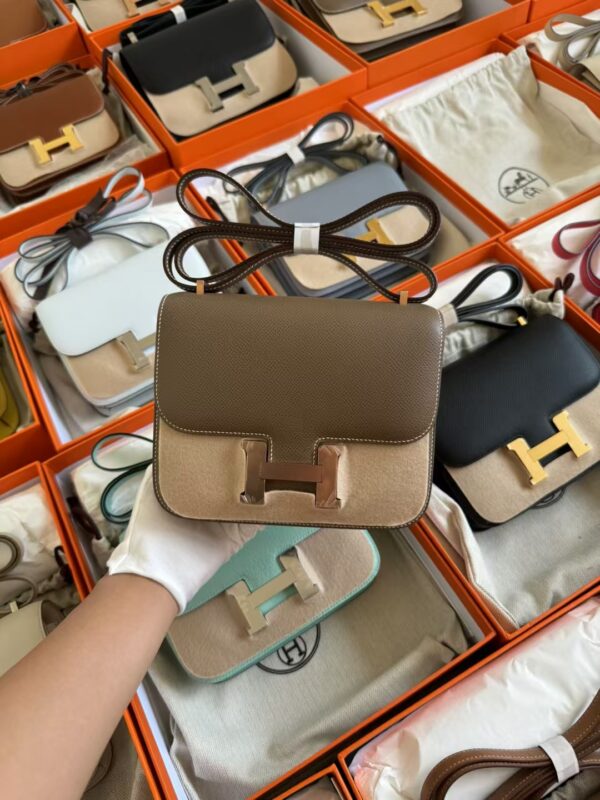 mmexport1729760165029-1 Hermes CC18 Etoupe Epsom Leather Constance 19CM Gold Hardware