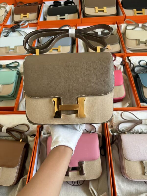 mmexport1729760236277-1 Hermes Boutique CC18 Etoupe Epsom Leather Constance 24CM Gold Hardware