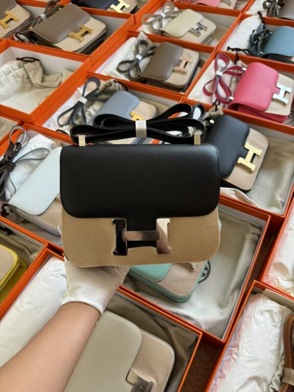 mmexport1729760244654-1 Hermes Constance 24 Images Epsom Leather CK89 Noir Silver Hardware