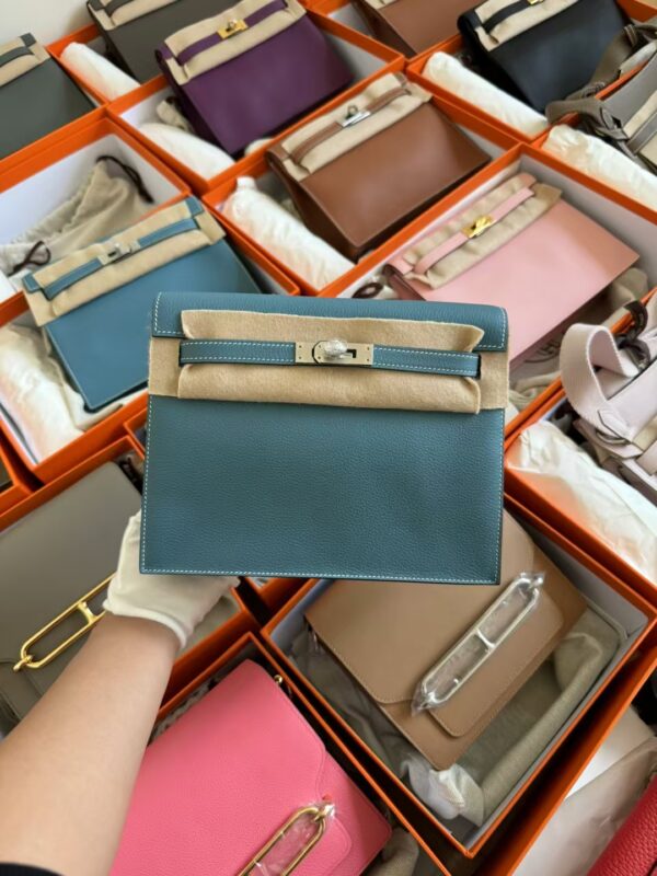 mmexport1729848064266-1 Hermes Kelly Danse 22CM Evercolor Leather Blue Jean Silver Hardware
