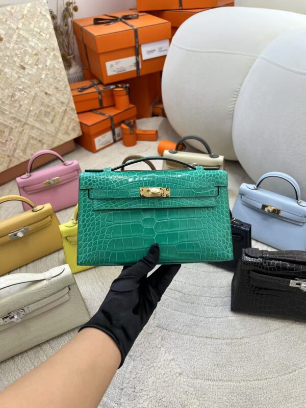 mmexport1730360268739-1 Australia Canberra Hermes Kelly Pochette 22CM Shiny Alligator Crocodile O6 Vert Jade Silver Hardware