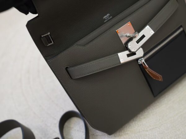 mmexport1730711364383 USA New York Hermes Kelly Depeches 25CM Evercolor Leather C6 Vert De Gris Silver Hardware