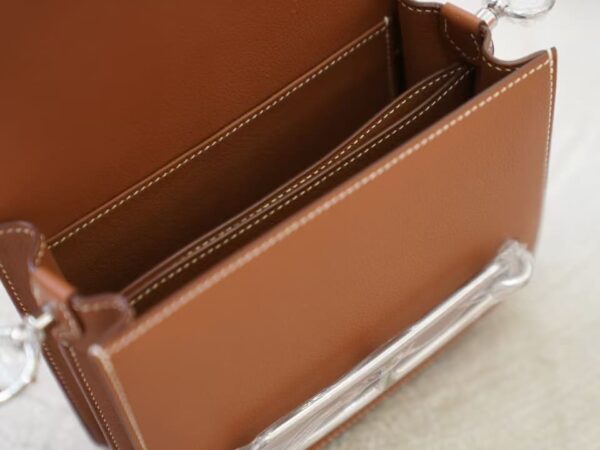 mmexport1730880136266 Hermes Roulis Mini 18CM Evercolor Leather 09 Mauve Pale & 37 Gold Silver Hardware