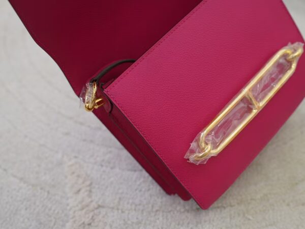 mmexport1730880159921 Hermes Roulis Mini 18CM Evercolor Leather 0D Rose Mexico Gold Hardware