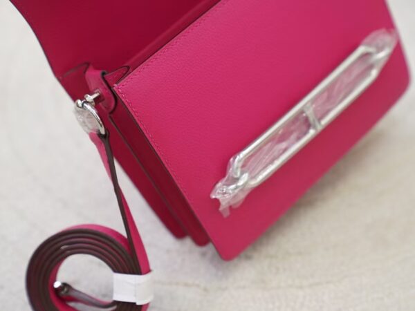 mmexport1730880236171 Hermes Evercolor Leather 0D Rose Mexico Roulis Mini 18CM Silver Hardware