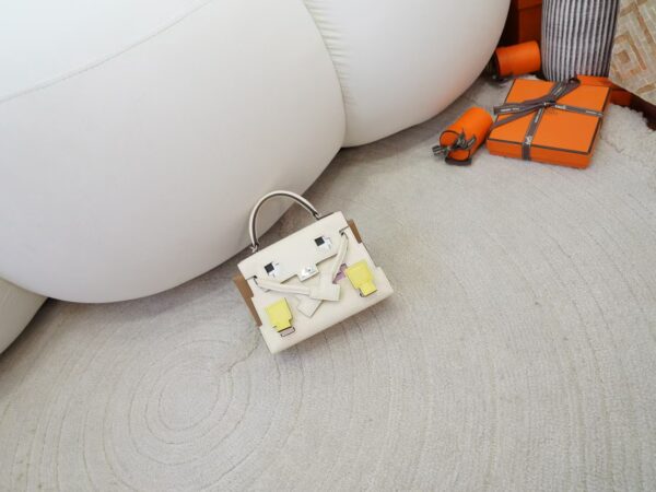 mmexport1731058004453-1 Hermes Kelly Doll Picto Clutch I2 Nata Epsom Leather Silver Hardware