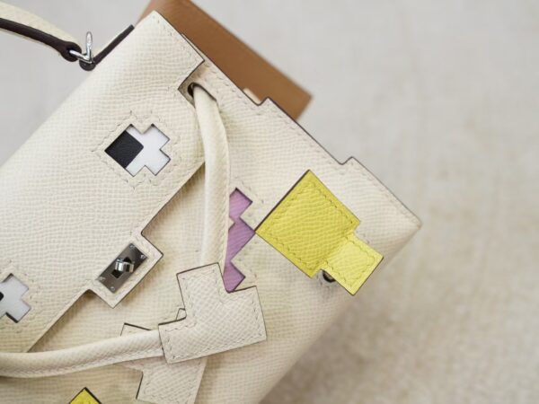 mmexport1731058015813 Hermes Kelly Doll Picto Clutch I2 Nata Epsom Leather Silver Hardware
