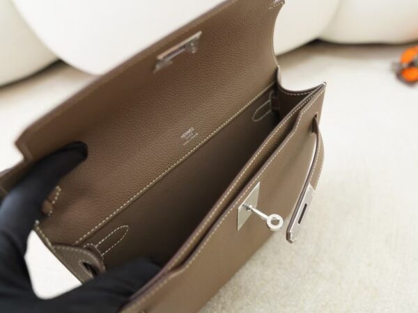 mmexport1731482821294 Clutch Bag Kelly Depeches 25CM Togo Leather CK18 Etoupe Silver Hardware