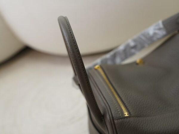 mmexport1731482880271 UK London Lindy 26CM Clemence Leather 8F Etain Gold Hardware