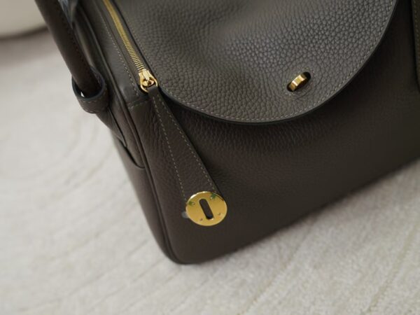 mmexport1731482884014 UK London Lindy 26CM Clemence Leather 8F Etain Gold Hardware