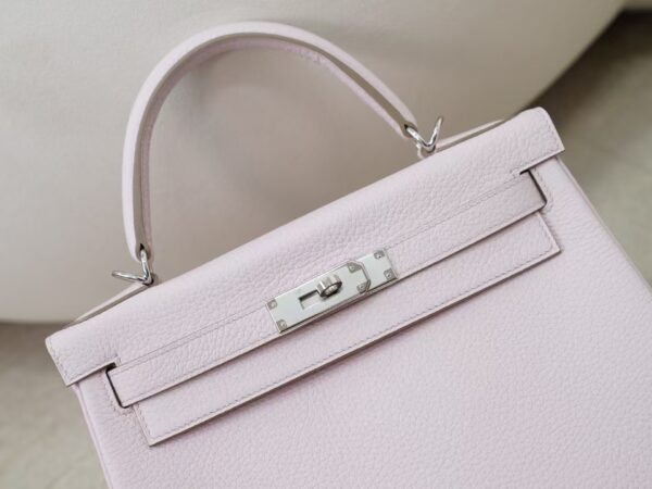 mmexport1731482924265 Women’s Tote Bag Kelly 28CM Clemence Leather 09 Mauve Pale Silver Hardware