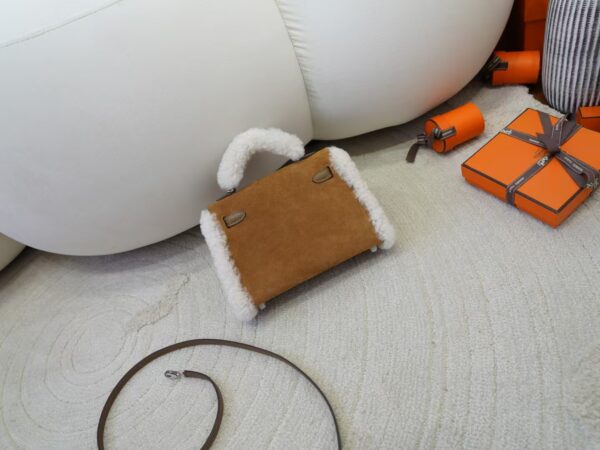 mmexport1731924449660 2024 Winter Teddy Mini Kelly CK37 Gold Suede / Swift Leather Silver Hardware