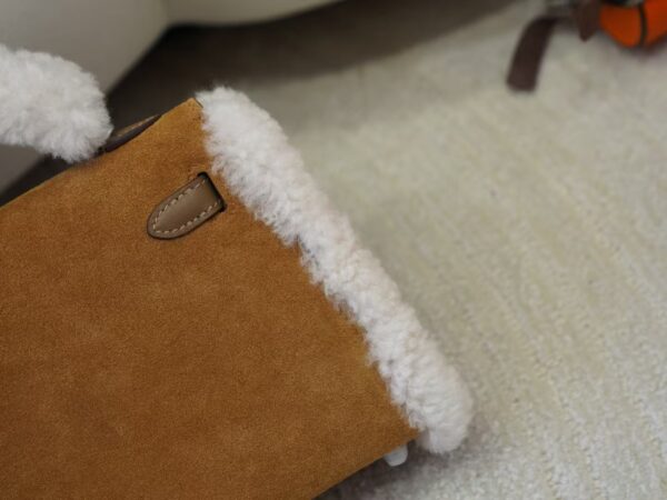 mmexport1731924455211 2024 Winter Teddy Mini Kelly CK37 Gold Suede / Swift Leather Silver Hardware