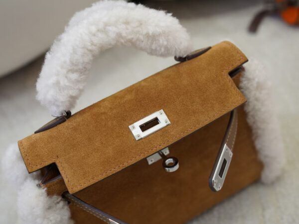 mmexport1731924457109 2024 Winter Teddy Mini Kelly CK37 Gold Suede / Swift Leather Silver Hardware