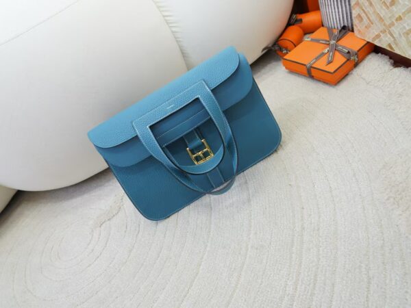 mmexport1732175778933 Australia Sydney Halzan 31CM Clemence Leather D2 New Blue Jean Silver Hardware