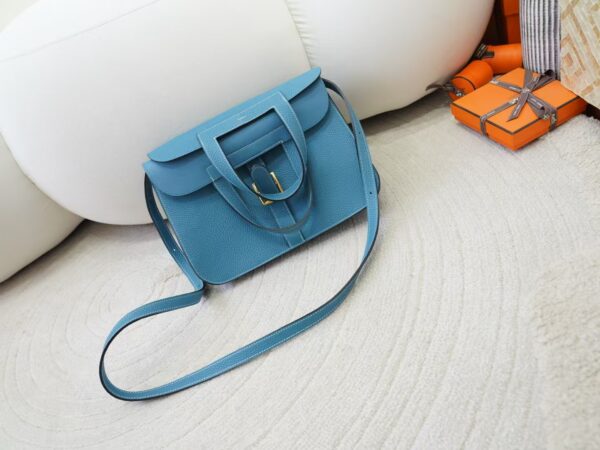 mmexport1732175793661 Australia Sydney Halzan 31CM Clemence Leather D2 New Blue Jean Silver Hardware