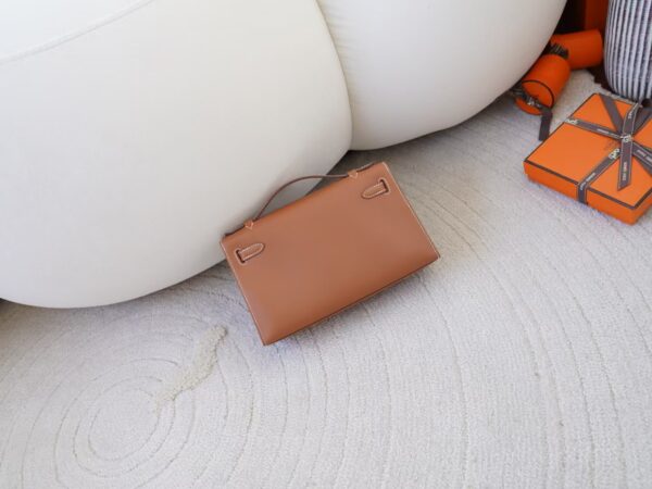 mmexport1732865752717 UK London Kelly Pochette 22CM CC37 Gold Swift Leather Gold Hardware