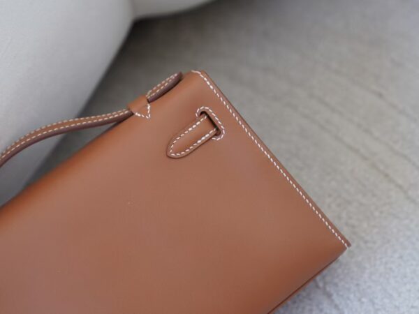 mmexport1732865758192 UK London Kelly Pochette 22CM CC37 Gold Swift Leather Gold Hardware