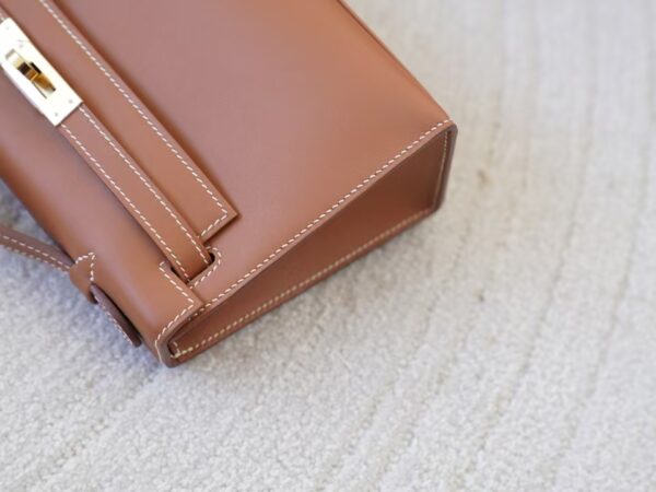 mmexport1732865760040 UK London Kelly Pochette 22CM CC37 Gold Swift Leather Gold Hardware