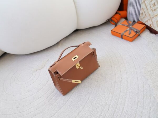 mmexport1732865763749 UK London Kelly Pochette 22CM CC37 Gold Swift Leather Gold Hardware