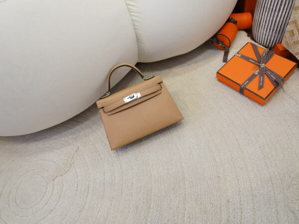 mmexport1732865922300-1 USA New York Mini Kelly 19CM Epsom Leather 0M Chai Silver Hardware