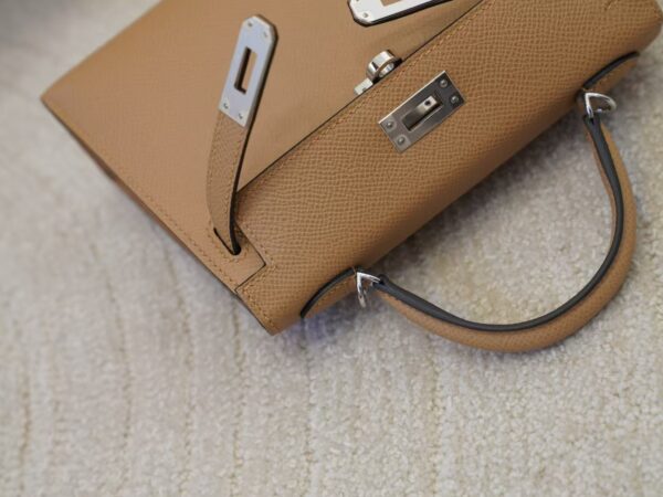 mmexport1732865937508 USA New York Mini Kelly 19CM Epsom Leather 0M Chai Silver Hardware