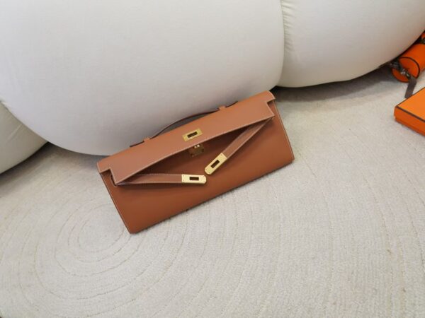 mmexport1733212889755 USA Los Angeles Swift Leather CC37 Gold Kelly Cut 31CM Gold Hardware