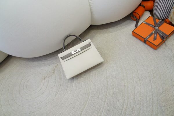mmexport1733389920439-1 Special Order Mini Kelly 19CM Epsom I2 Nata / M8 Gris Asphalt Silver Hardware