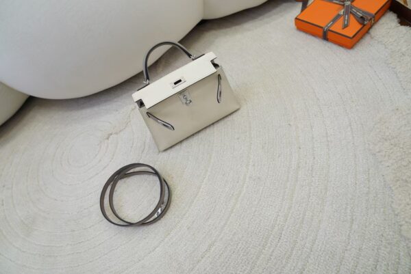 mmexport1733389935682 Special Order Mini Kelly 19CM Epsom I2 Nata / M8 Gris Asphalt Silver Hardware