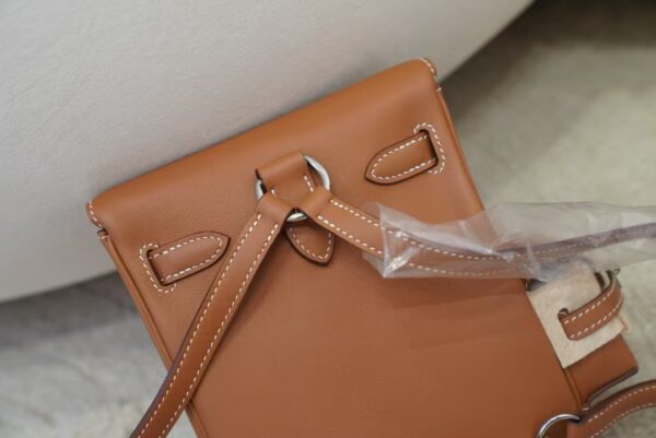 mmexport1733390135846 USA New York Kelly Jump Backpack CK37 Gold Swift Leather Silver Hardware