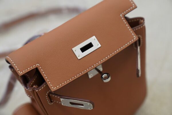 mmexport1733390141120 USA New York Kelly Jump Backpack CK37 Gold Swift Leather Silver Hardware