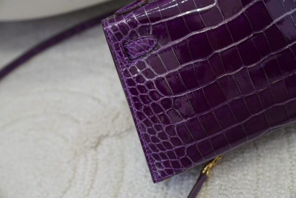 mmexport1733390244062 Luxury Women’s Bag Shiny Alligator Crocodile Mini Kelly 19CM 9G Amethyste Gold Hardware
