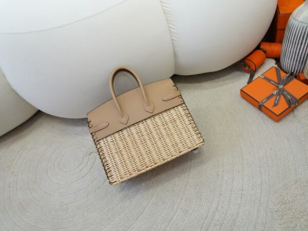 mmexport1733561012912 New Arrival Birkin Picnic 25CM 0M Chai Swift Leather & Bamboo