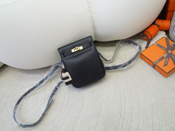 mmexport1733561215212-1 USA Washington Kelly Jump Backpack Swift Leather CC89 Noir Gold Hardware