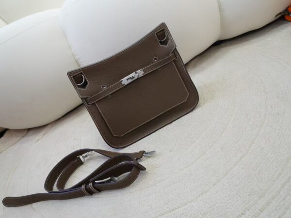 mmexport1733993942414-1 USA Los Angeles Jypsiere 28CM Clemence Leather CK18 Etoupe Silver Hardware