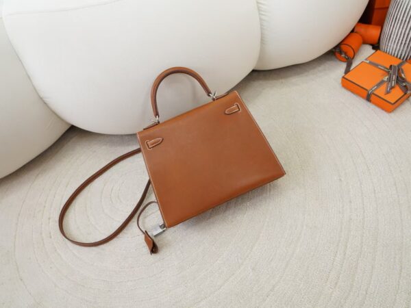 mmexport1734075593025 Australia Sydney Hermes Kelly 25CM Barenia Leather CK34 Fauve Silver Hardware