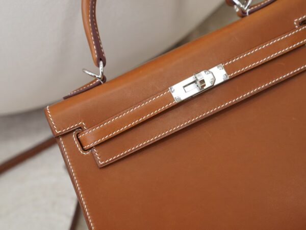 mmexport1734075595161 Australia Sydney Hermes Kelly 25CM Barenia Leather CK34 Fauve Silver Hardware