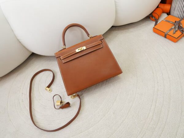 mmexport1734075629777-1 New Arrival Hermes Barenia Leather CC34 Fauve Kelly 25CM Gold Hardware
