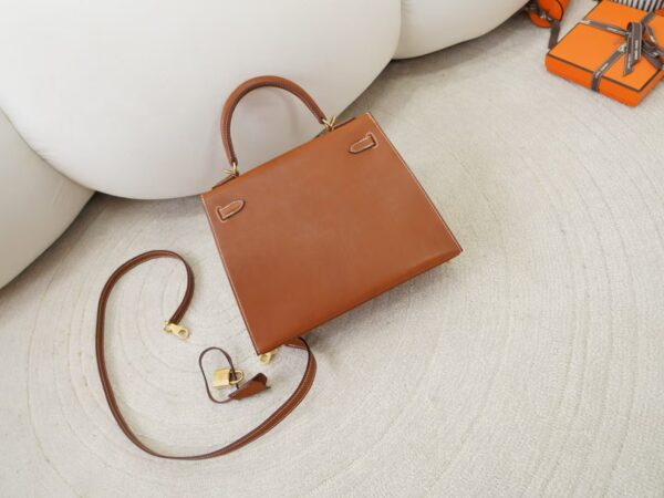 mmexport1734075631459 New Arrival Hermes Barenia Leather CC34 Fauve Kelly 25CM Gold Hardware