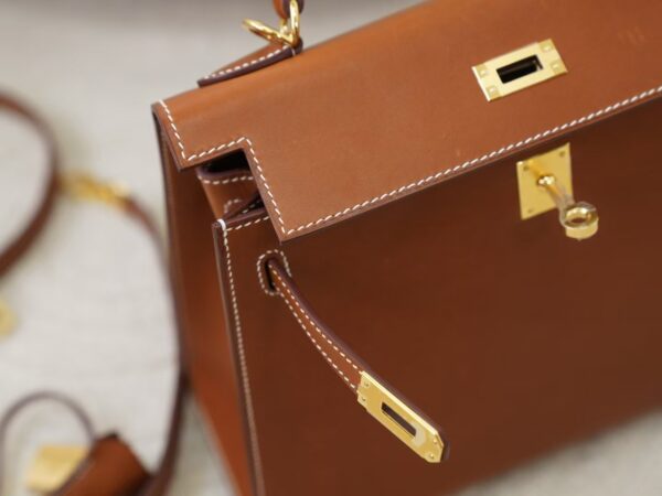 mmexport1734075638052 New Arrival Hermes Barenia Leather CC34 Fauve Kelly 25CM Gold Hardware