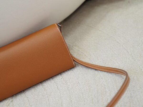 mmexport1734507557885 Hermes Wallet Images CC37 Gold Epsom Leather Chaine To Go Wallet Gold Hardware