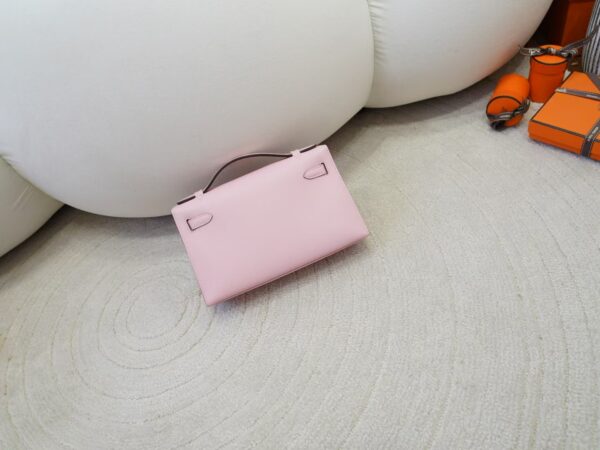 mmexport1734601919071 Women’s Clutch Bag Kelly Pochette 22CM Swift Leather 3Q Rose Sakura Silver Hardware