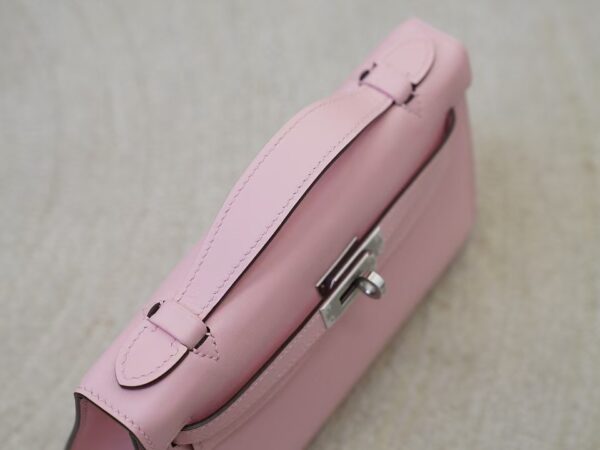mmexport1734601922983 Women’s Clutch Bag Kelly Pochette 22CM Swift Leather 3Q Rose Sakura Silver Hardware