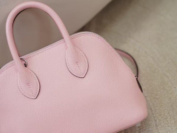 mmexport1735374076372 UK London Bolide Mini 18CM Chevre Leather Rose Darling Silver Hardware
