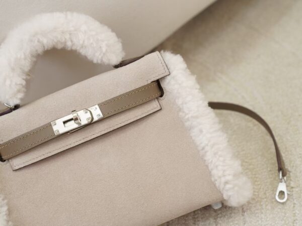 mmexport1735374298574 New Teddy Mini Kelly 19CM CK18 Etoupe Lamb Wool / Suede / Swift Leather Silver Hardware