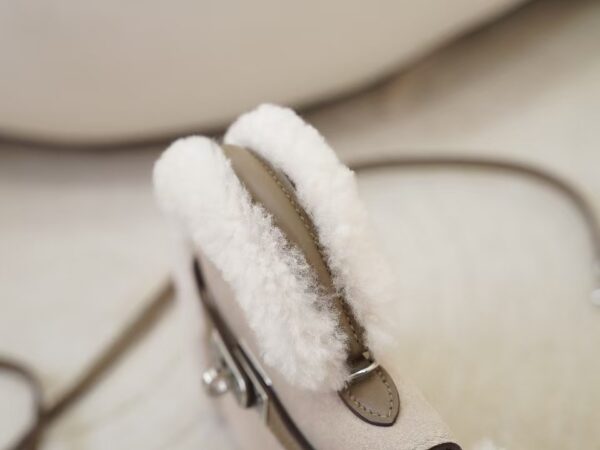 mmexport1735374306042 New Teddy Mini Kelly 19CM CK18 Etoupe Lamb Wool / Suede / Swift Leather Silver Hardware