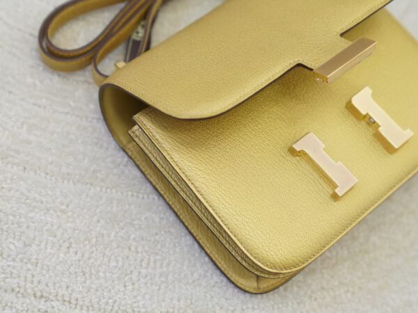 mmexport1735888613486 Women’s Shoulder Bag Chevre Leather Y9 Dore Constance 19CM Light Gold Hardware