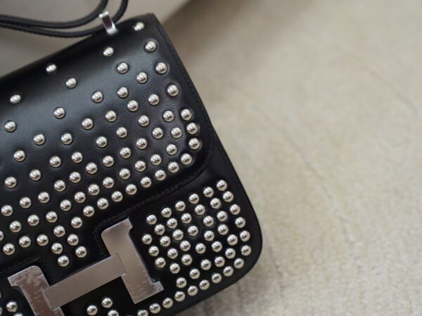 mmexport1735888683821 Full Handmade Box Leather Constance 19CM Rivet 89 Noir Silver Hardware