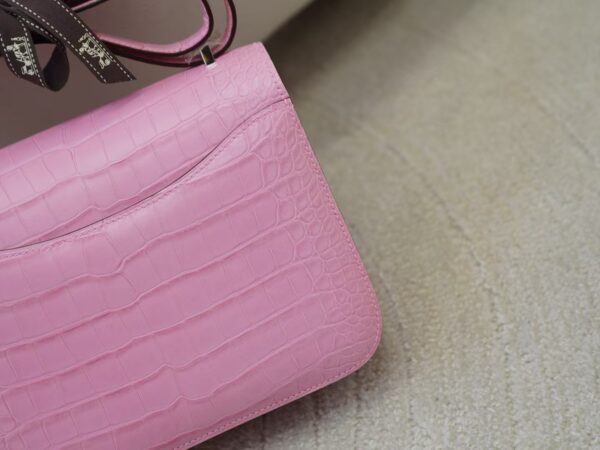mmexport1735888725590 Luxury Women’s Bag Constance 19CM Matte Alligator Crocodile 5P Pink Silver Hardware